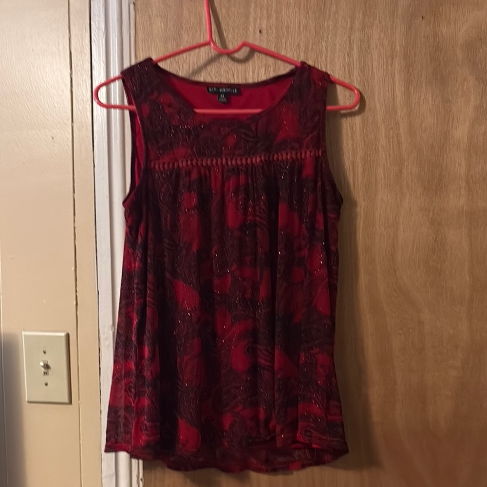 Red Sleeveless Top